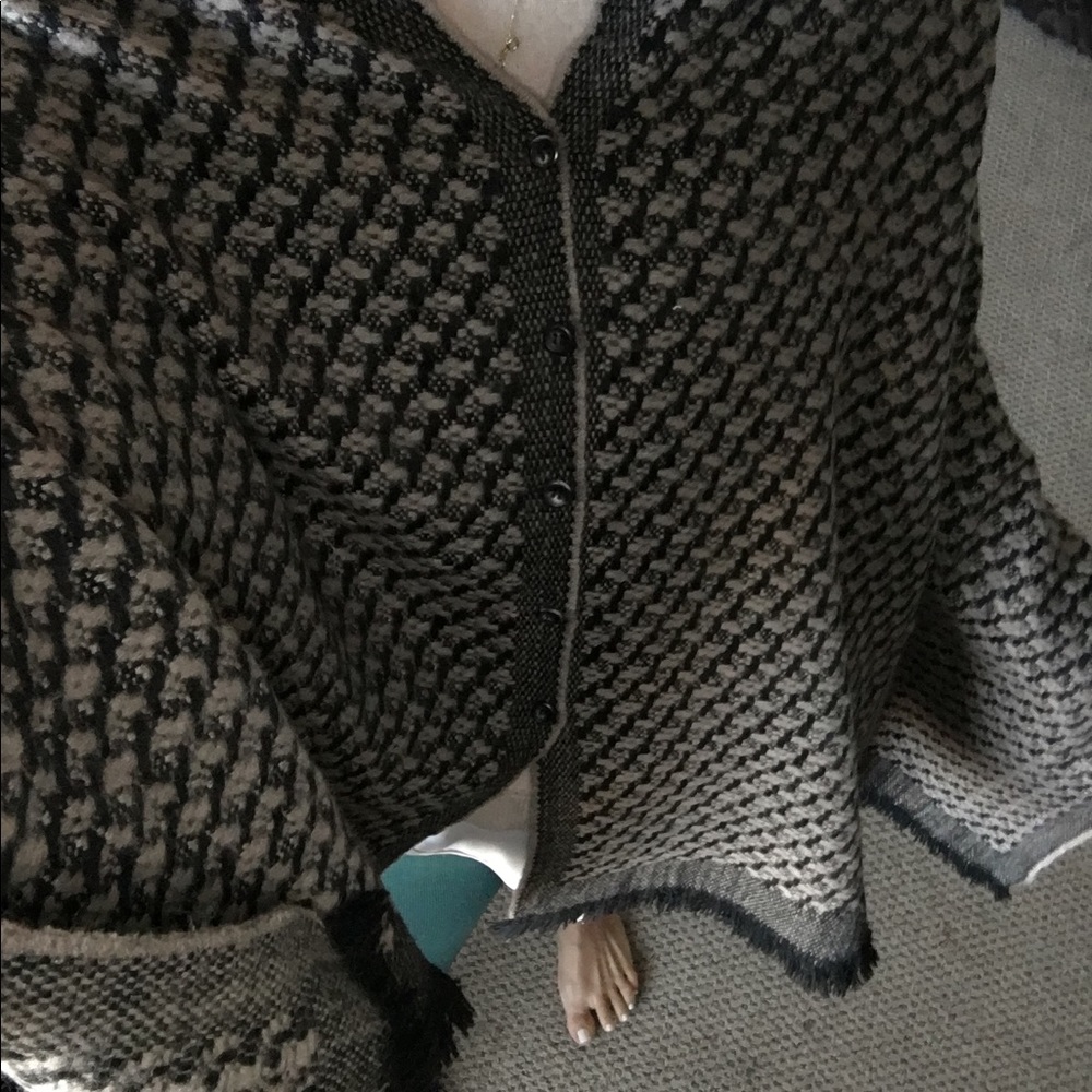 STELLA & DOT SCARF/WRAP - Picture 2 of 8